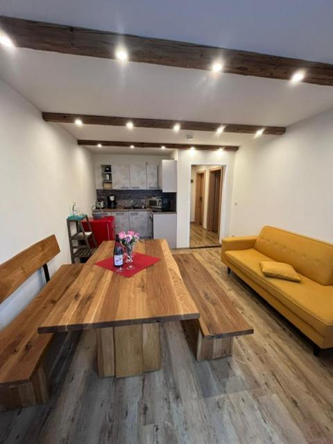 Gasthof Zum Ott Staudach-Egerndach Luaran gambar