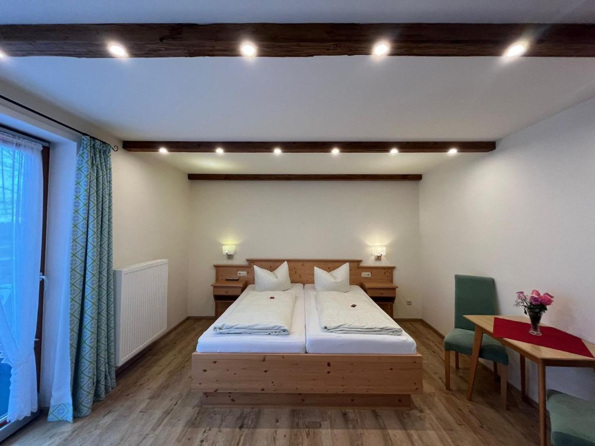 Gasthof Zum Ott Staudach-Egerndach Luaran gambar