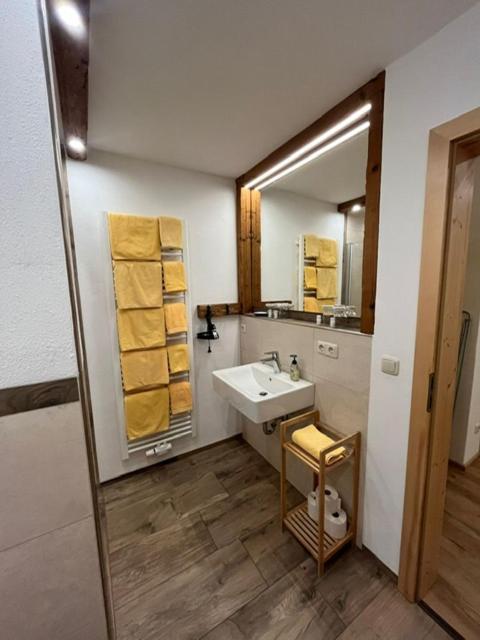 Gasthof Zum Ott Staudach-Egerndach Luaran gambar